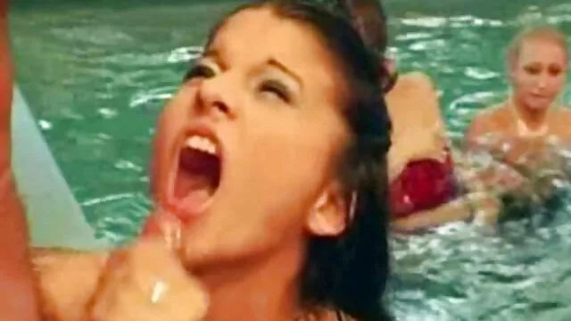 Hete porno Geen registratie  De taxichauffeur betrokken bij een intieme relatie. nieuw porno
