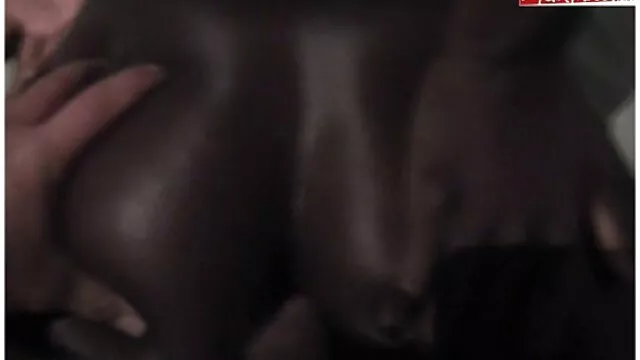 Hete porno Geen registratie  Ik zag gratis xxx porno films een buurvrouw masturberen en haar neuken.