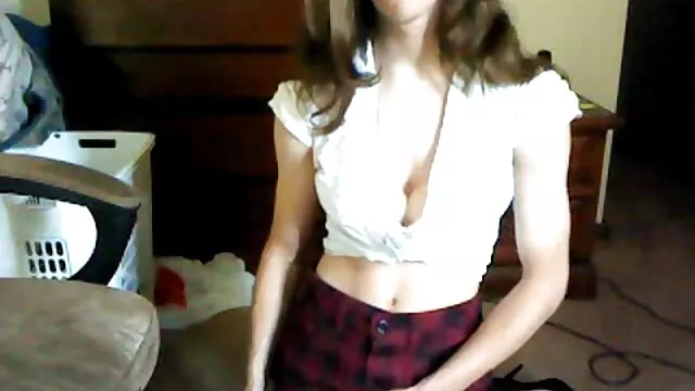 Hete porno Geen registratie  Kom op het gezicht van de retro pornofilms actrice.