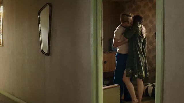 Hete porno Geen registratie  De vrouw viel en echte hollandse porno liet het sperma op haar gezicht.