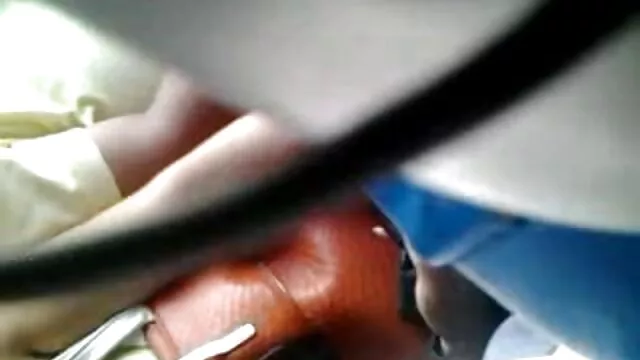 Hete porno Geen registratie  Striptease Nieuwjaar gratis filme porno online drie wangen.