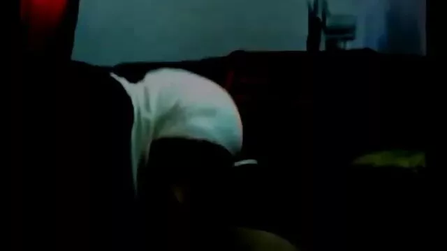 Hete porno Geen registratie  De man trok zijn slanke vriendin gratis sex porno film in haar kont.