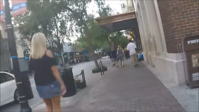 Hete porno Geen registratie  Golfers verdomde mooie romantische pornofilm meid.