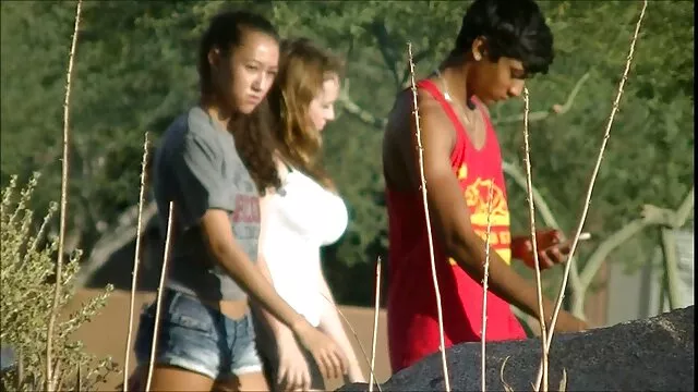 Hete porno Geen registratie  Zuster slet gaf porno hoge hakken zich over aan haar broer.